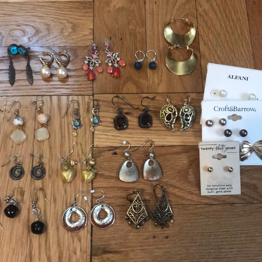 Earring Bundle (30 Items) - image 3